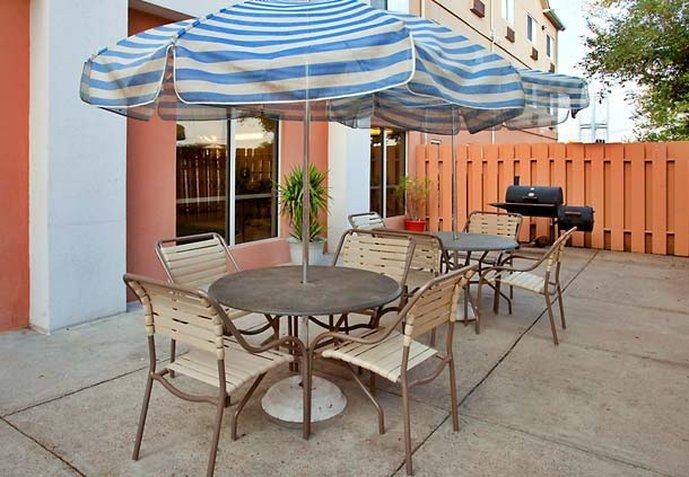 Comfort Inn & Suites Texas City Exterior photo
